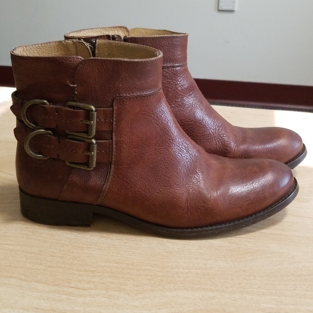 FRYE Molly D Ring Brown Ankle Bootie